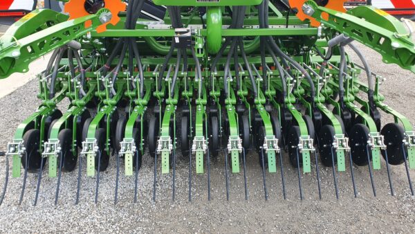 Amazone Centaya 3 Meter One Pass unit - Image 11