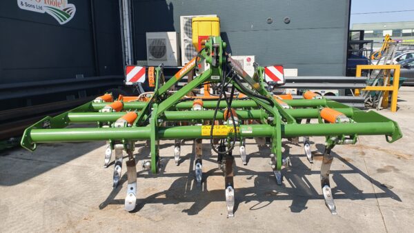 Used Amazone 3 Meter Cenio with APV Air Seeder ( In Stock ) - Image 4