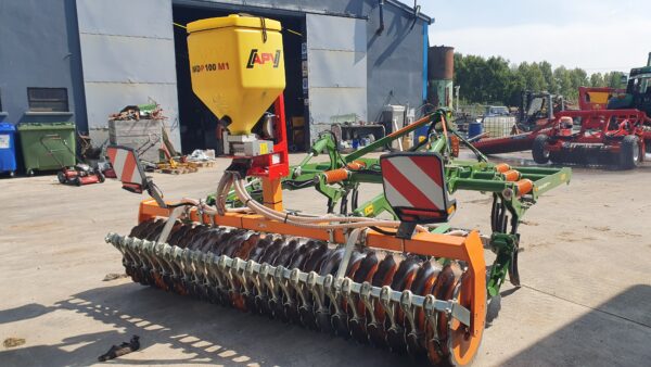 Used Amazone 3 Meter Cenio with APV Air Seeder ( In Stock ) - Image 6