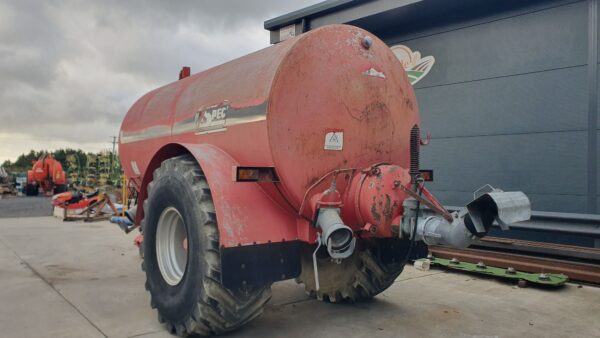 Used Hi Spec 2300 Gallon Vacuum Tanker ( In Stock ) - Image 2