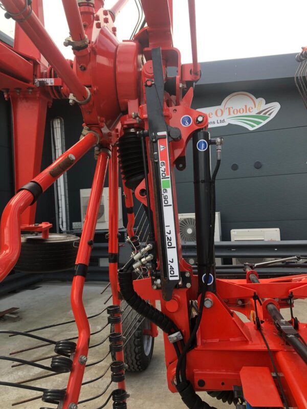 Used Kuhn 7501 Trailed Rake - Image 2
