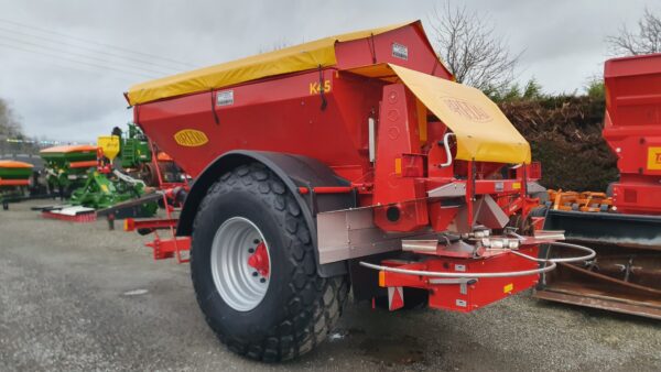 New Bredal Fertilizer and Lime Spreaders - Image 3