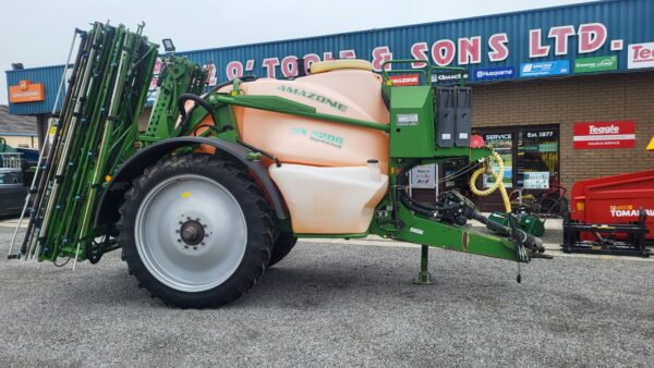 Used Amazone UX 3200 24 Meter Sprayer ( In Stock )