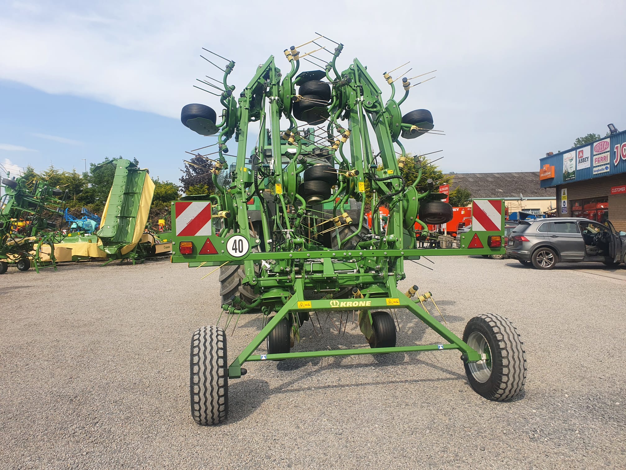 YR 2020 Krone KWT 11.22 10 Rotor Trailed Tedder
